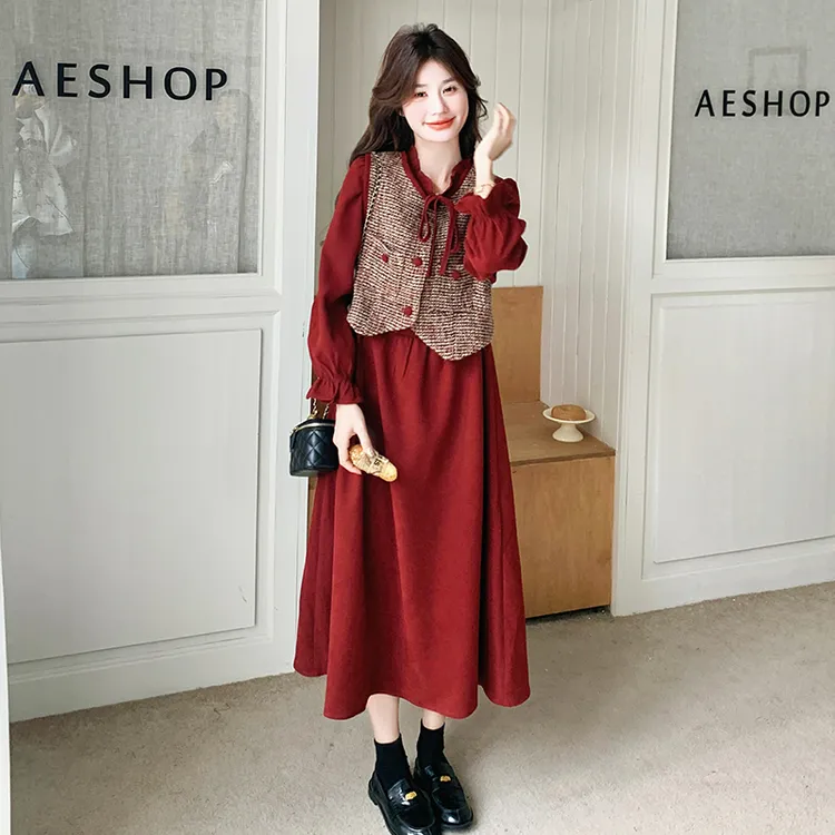 长袖法式复古感马甲裙子套装2025春季新款红色时尚叠穿两件套女
