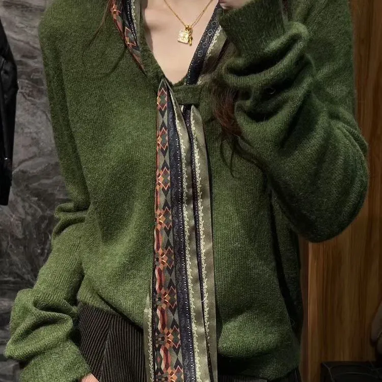 2025高品质气质绿色v领系带针织衫女秋季新款宽松显瘦慵懒上衣潮