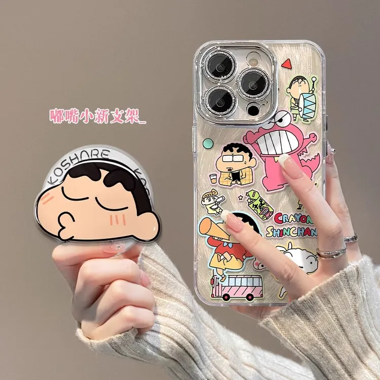 可爱嘟嘴小新适用苹果16promax手机壳15磁吸支架14羽纱13卡通11女