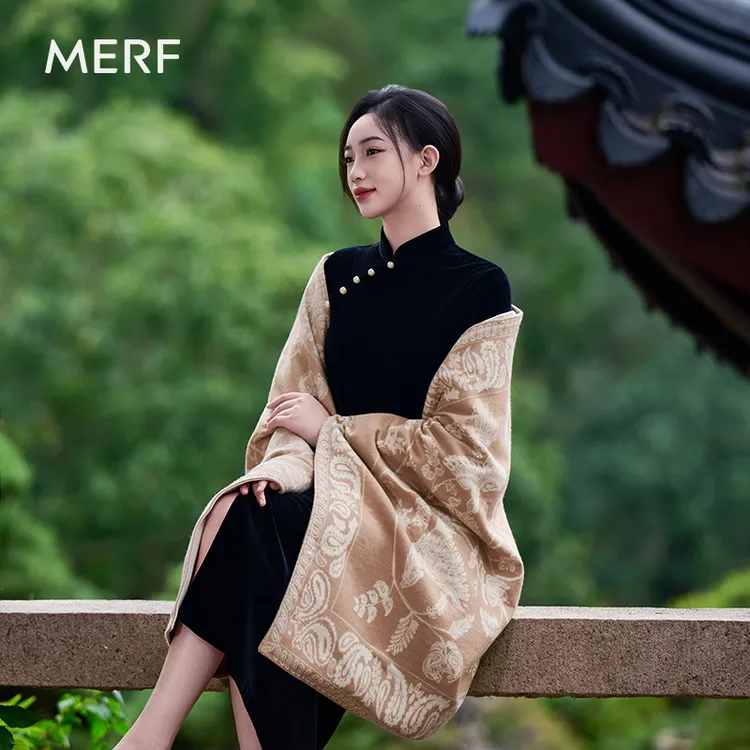 MERF美泛云裳披毯发热披肩