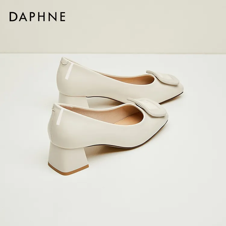 Daphne达芙妮 时尚穿搭~粗跟单鞋女一脚蹬方头妈妈鞋漆皮浅口瓢鞋