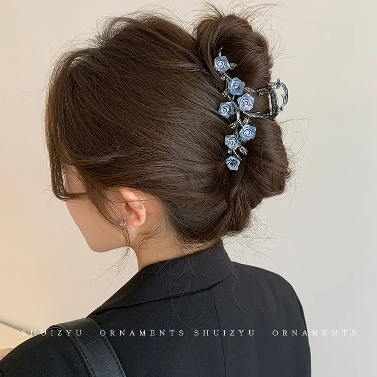 冷淡风山茶花抓夹女精致高级感发夹后脑勺盘发夹鲨鱼夹小众头饰J