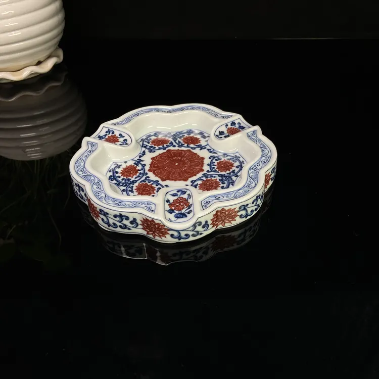 复古新中式青花陶瓷雪茄烟灰缸高档大气办公室待客家用创意摆件