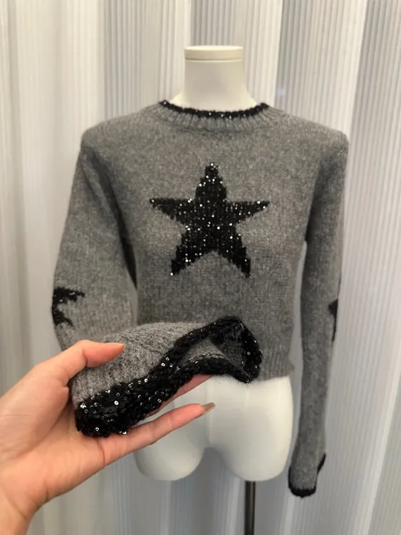 网红毛衣针织上衣打底衫时尚轻奢重工打底毛衫女士休闲风短款秋冬