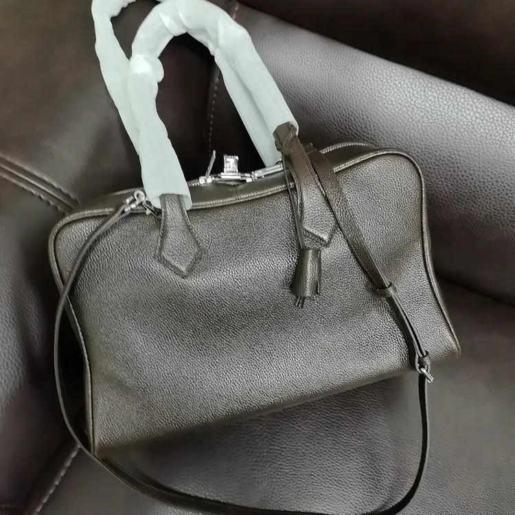 民族风休闲风文艺风耐磨斜挎包大号简约单肩休闲经典真皮牛皮