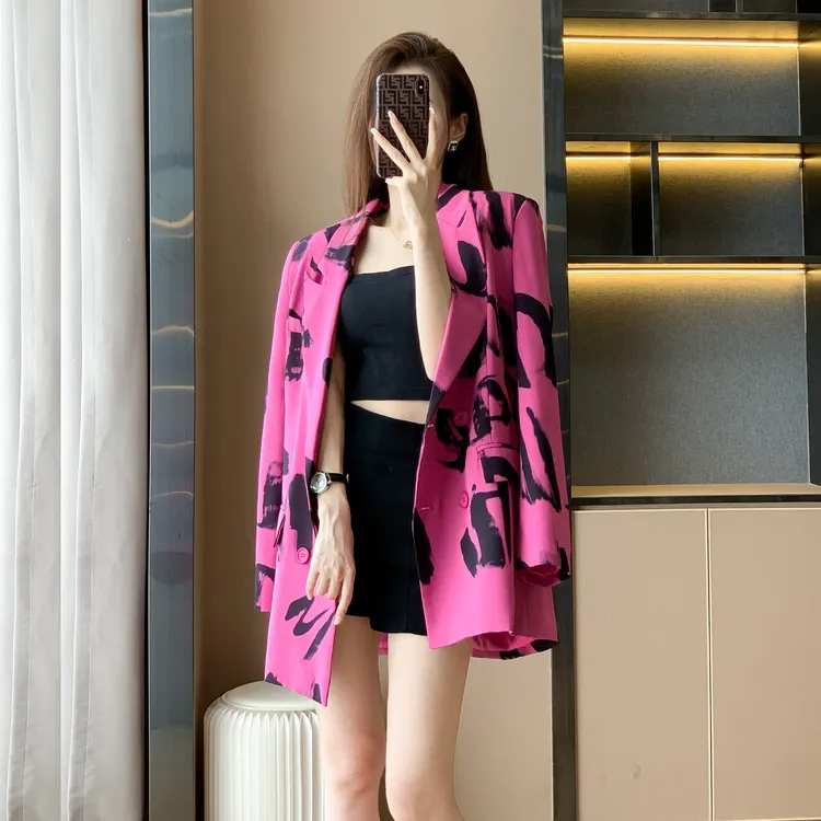 秋季新款炸街气质小西服女港风高级感休闲时尚字母印花西装外套潮