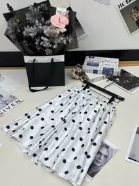 【NANA】复古黑白波点松紧休闲半身裙11159