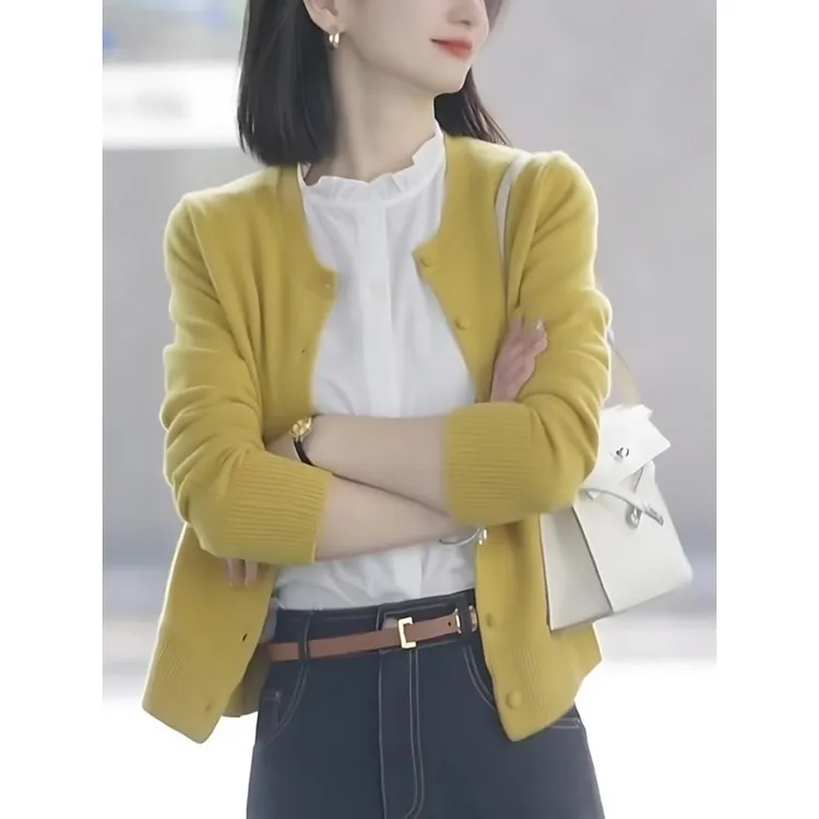 【现货】黄色圆领单排扣针织开衫女2025早春洋气时尚精致百搭外套