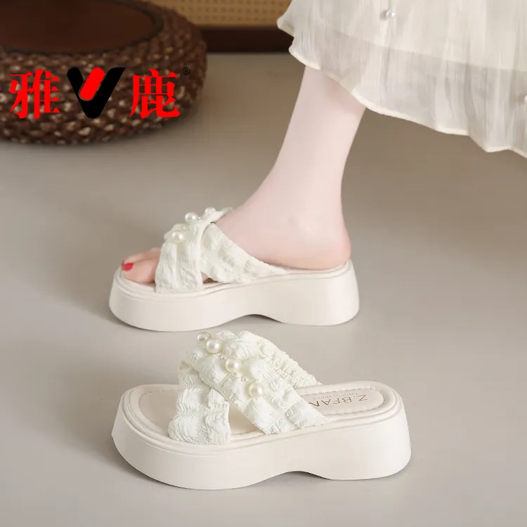 雅鹿正品厚底百搭一字拖ins潮2025新款时尚珍珠拖鞋女夏季外穿鞋