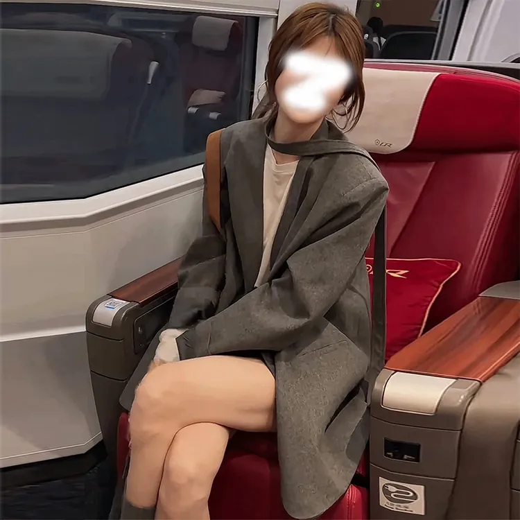 秋季一整套女装2025新款韩版气质宽松西装外套显瘦短裙两件套装