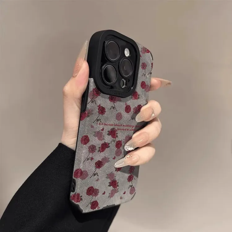 满屏红玫瑰适用苹果16手机壳个性华为70荣耀小米14羊巴皮VIVO防摔