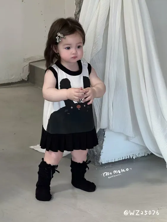 丸纸夏款可爱兔子背心裙粉色黑色女宝婴童韩版洋气无袖背心连衣裙
