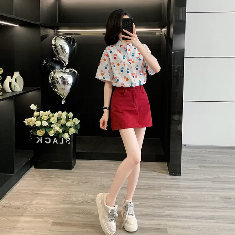 韩系穿搭时尚套装女夏季减龄洋气彩色波点短袖衬衫红色短裙两件套