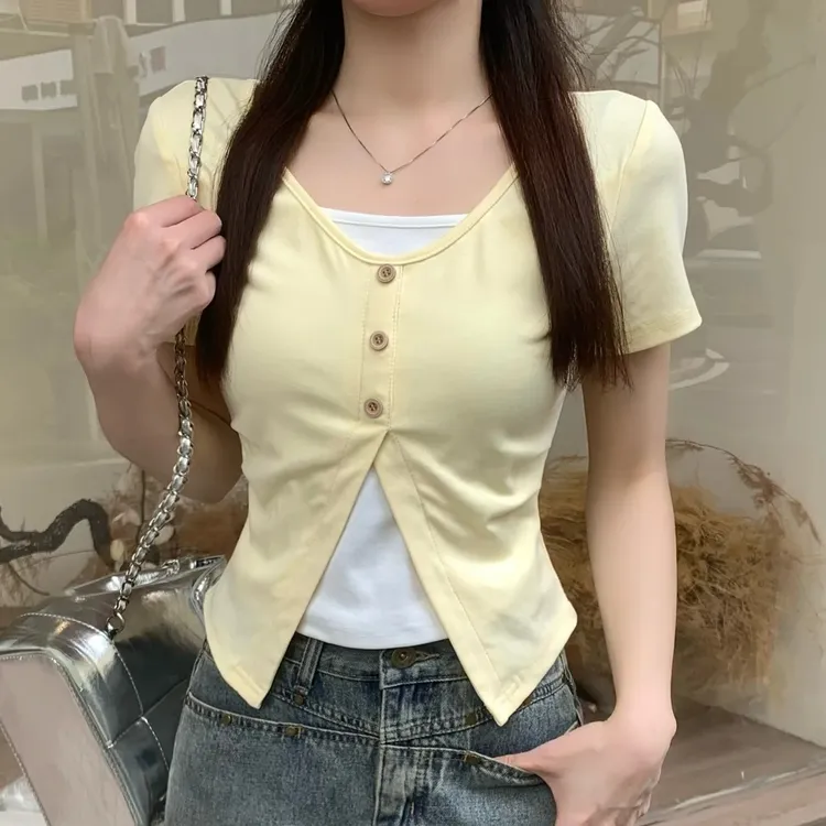 韩系甜辣妹假两件短袖t恤女夏季小个子修身显瘦别致独特短款上衣