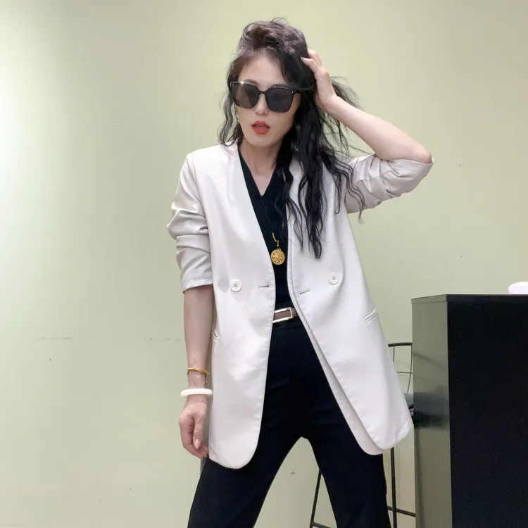 2025时尚秋冬季显瘦长袖短外套皮衣休闲皮衣外套女款爆款新款