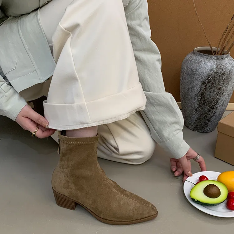 绒面卡其色高跟短靴女2025早秋新款单靴粗跟瘦瘦靴女高跟鞋秋冬