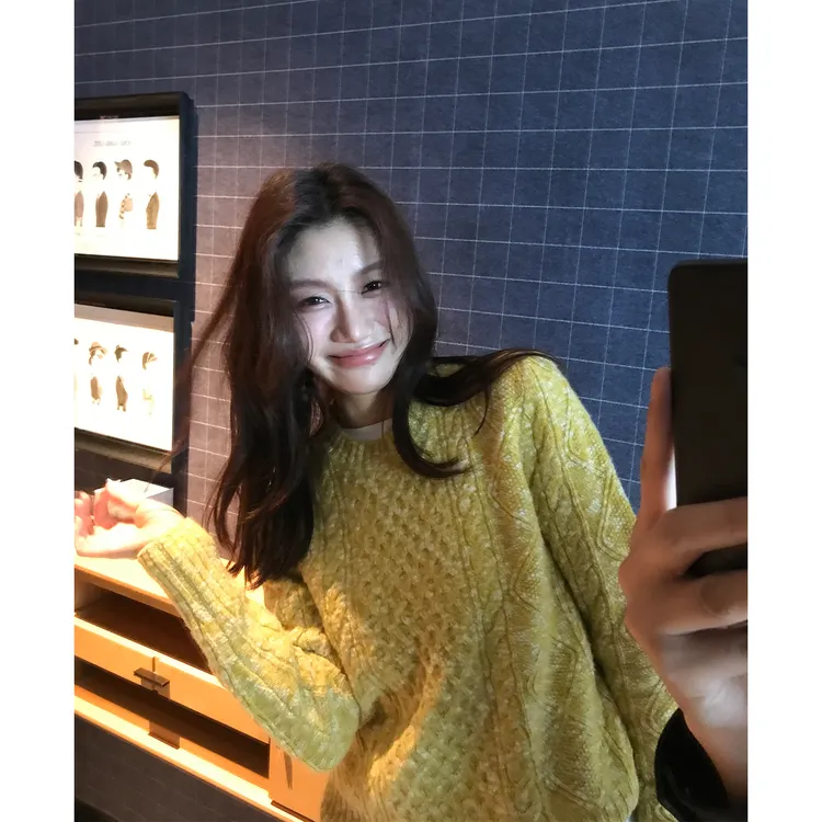 【ALONESAVOR】龍喜儿 经典绞花100纯绵羊毛花纱针织套头衫V016