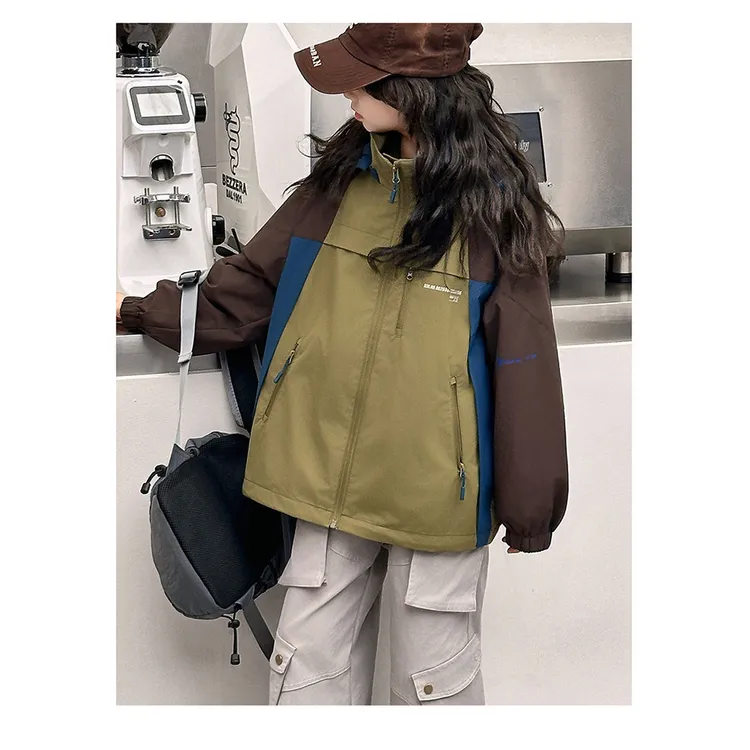 女童超好看冲锋衣撞色春秋2025新款三防户外风衣休闲秋装儿童上衣