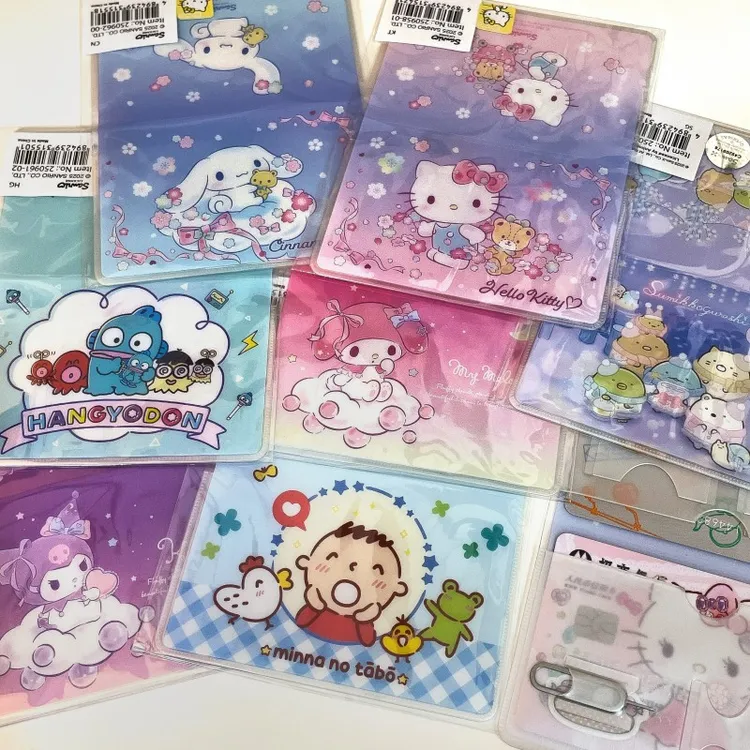 三丽鸥对折卡套2025年新款身份证保护套pvc防水卡收纳袋饭卡sim卡