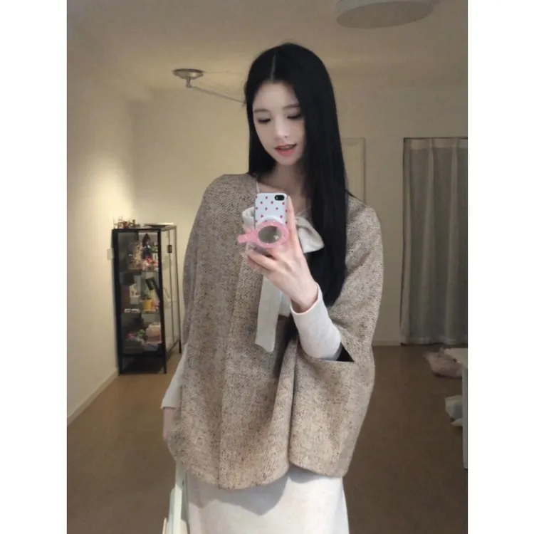 MARIE.COCO秋冬新款法式极简风针织斗篷披肩蝴蝶结系带长袖连衣裙