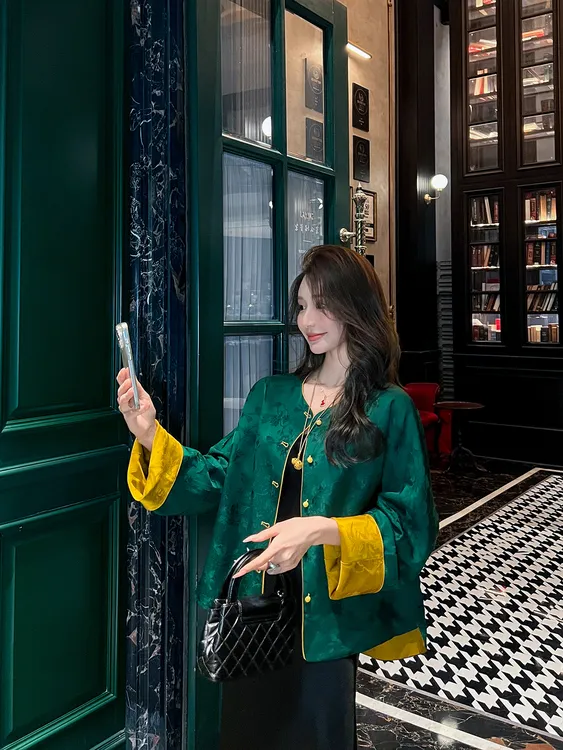 新中式提花短外套女2025秋季新款国风复古盘扣开衫上衣