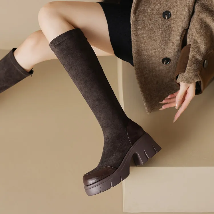 时装靴2025年冬季粗跟拼接时装靴时装靴高筒