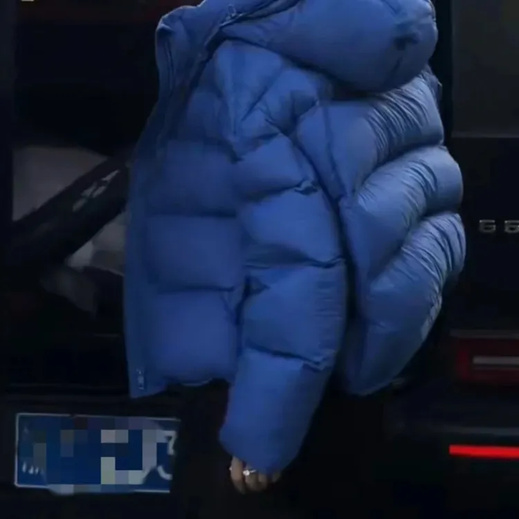 新款冬季加厚连帽短款防寒保暖纯色外套简约百搭