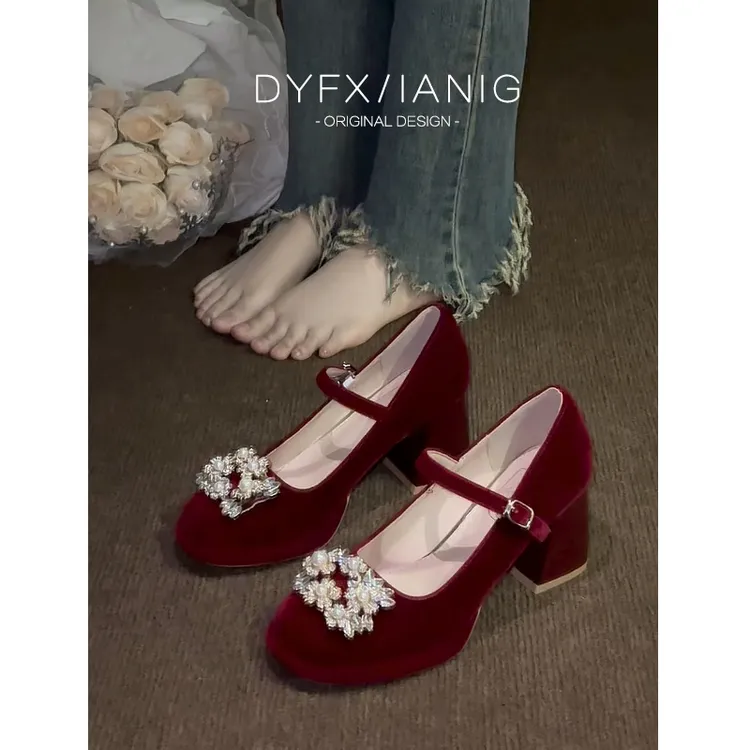 红色绝美订婚鞋粗跟高级感水钻禾秀礼服新娘玛丽珍高跟鞋女不累脚