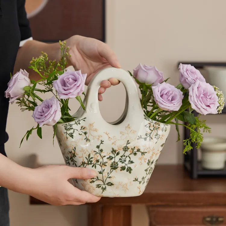 新款手提包陶瓷花瓶花篮设计水养鲜花插花高级感装饰品摆件瓶复古