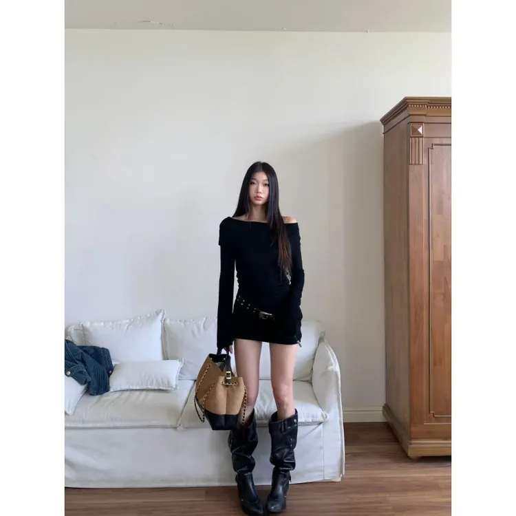 withmin凉皮 甘美松贝 黑色一字领长袖收腰百搭连衣裙上衣2524040