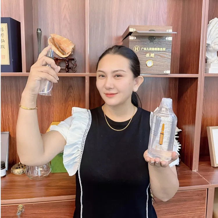 古力米尔烟酰胺焕颜精华水玻尿酸粤滋润干渴肌肤水润细腻