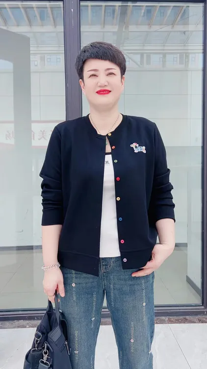 冯小姐时尚大码女装（新款休闲百搭显瘦洋气减龄遮肉厚短外套37#）