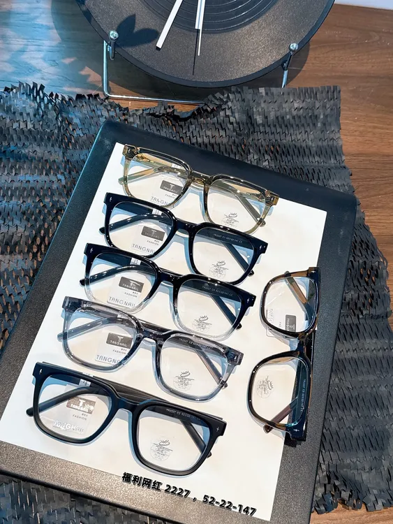 素颜适用平光眼镜框金属绞链时尚百搭款式