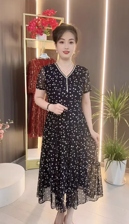 7752夏季新款台湾纱短袖连衣裙时尚波点气质显瘦中长裙