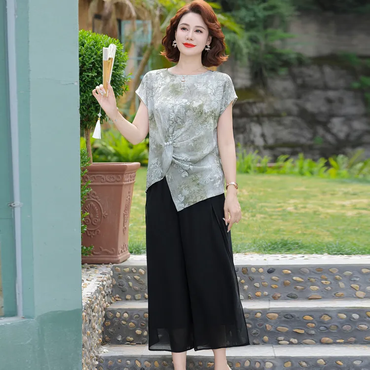 时尚妈妈装短袖套装2025夏季中老年女显瘦大码碎花小衫上衣两件套