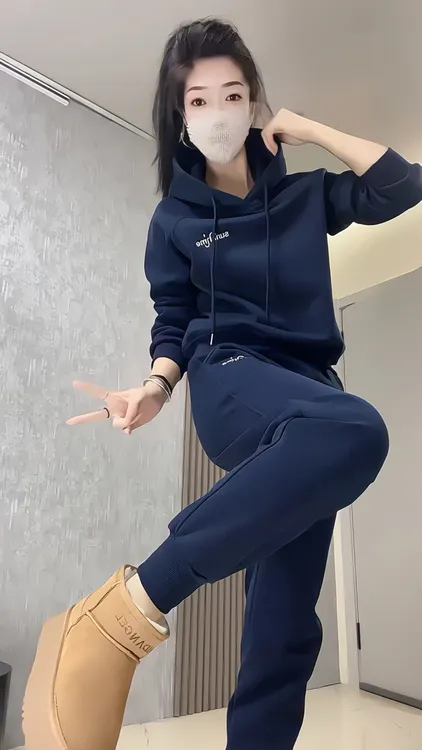 秋冬新款时尚气质休闲运动宽松显瘦大码连帽长袖卫衣束脚裤两件套
