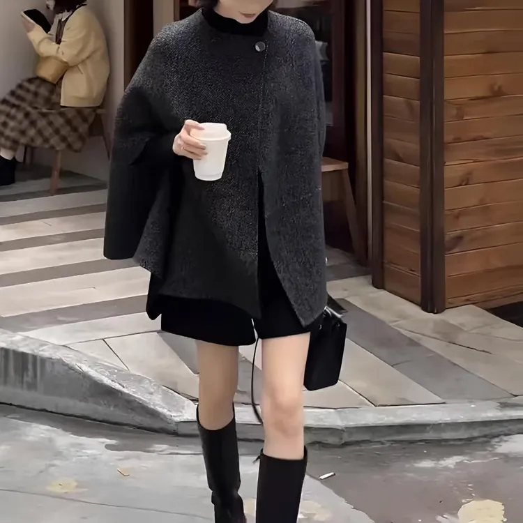 2025新款斗篷式外套网红女款时尚洋气轻奢法式不规则显瘦披风外套