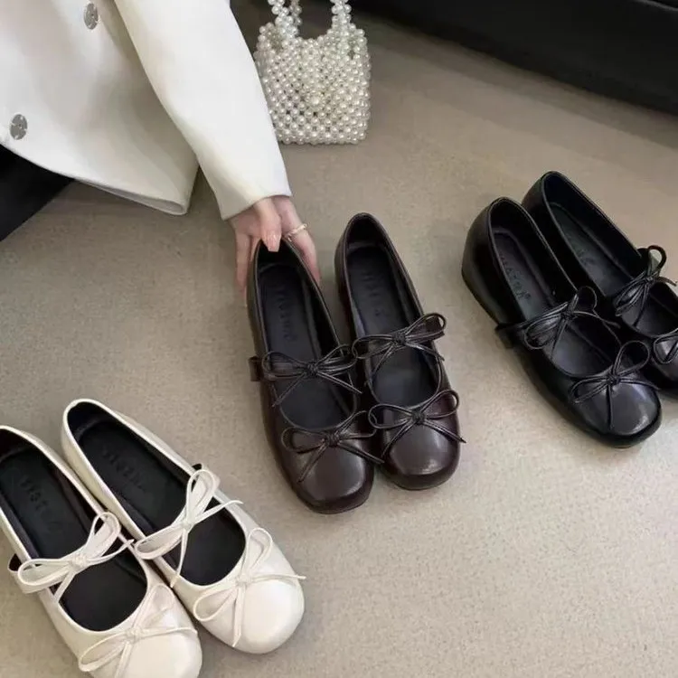 黑色法式小香风平底玛丽珍鞋女2024新款秋冬内增高复古浅口单鞋子