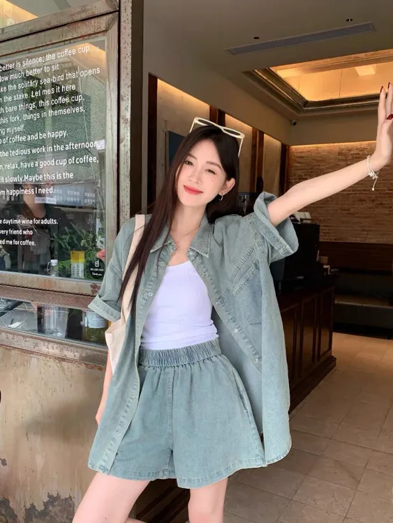 小个子穿搭一整套网红2025夏季新款设计感牛仔薄衬衫短裤两件套女