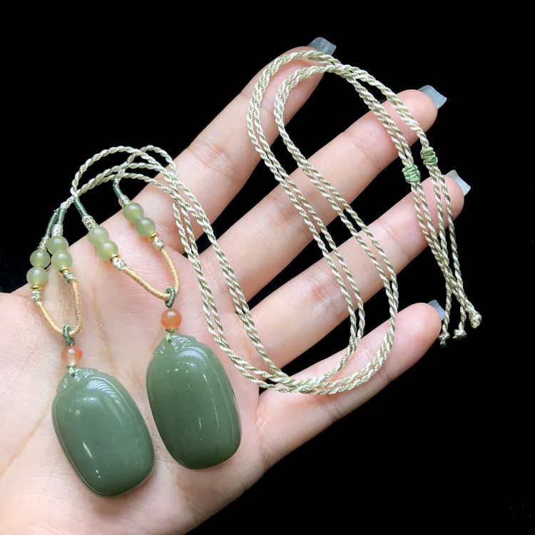 【云上叙】和田玉吊坠-多样性发其一-32x20x11mm-V22211-M（甄选）