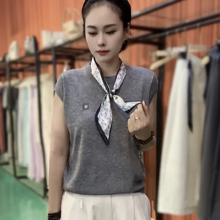 早秋针织衫圆领短袖灰色休闲百搭