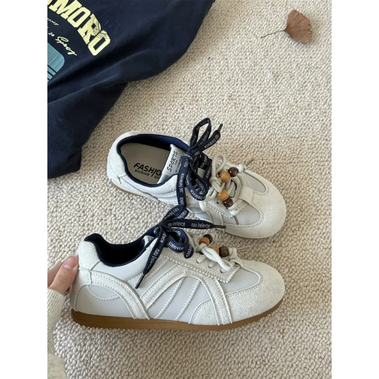 韩版时尚2025新品休闲鞋！秋季百搭透气ins阿甘德训鞋小众串珠板鞋