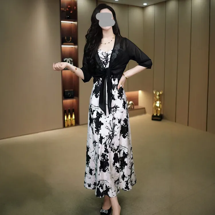 连衣裙女2025夏季新款洋气宽松遮肚子显瘦防晒上衣吊带裙两件套裙