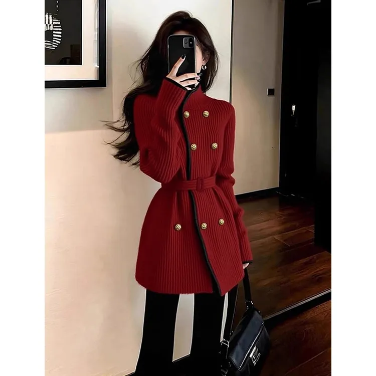 2025冬季软糯慵懒风小众不撞款法式别致独特小香风红色针织外套女