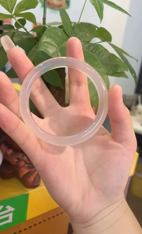 荔枝冻玛瑙玉镯冰种马料多样性发一