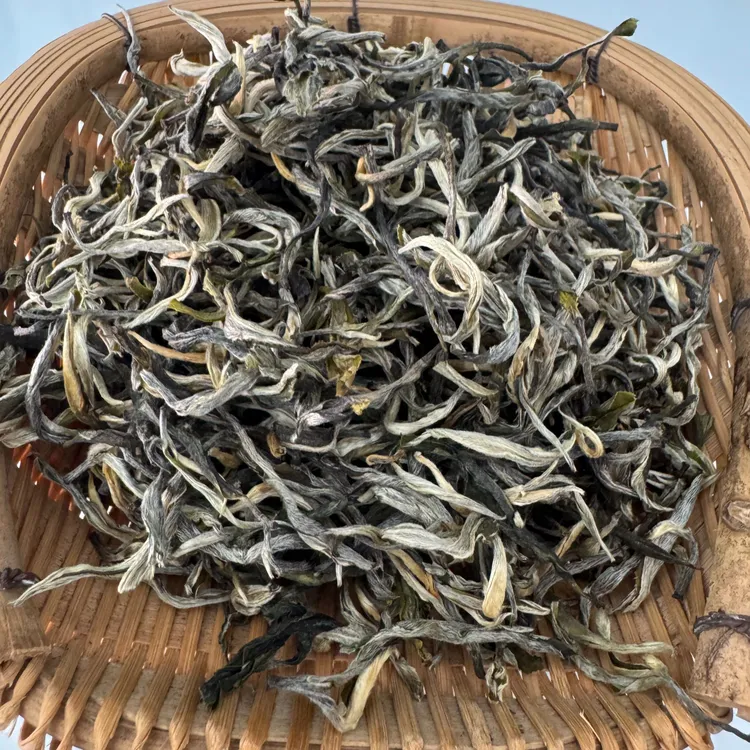 云南高山露林喜白茶