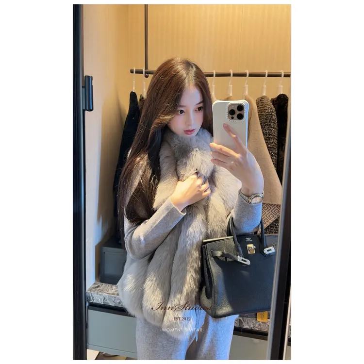 Innstudios“银灰狐狸”进口Saga狐狸毛毛马甲