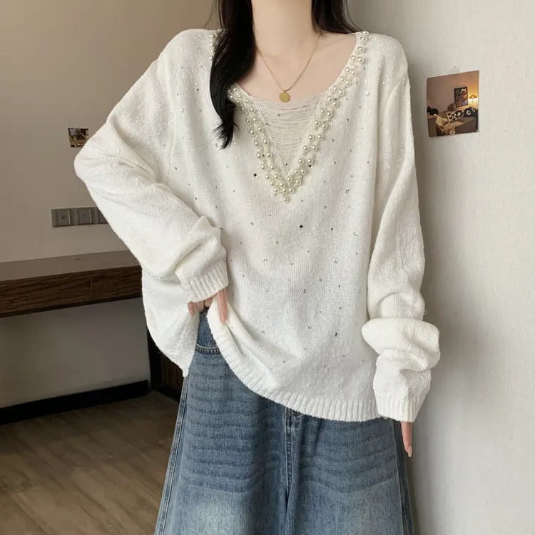 新品法式v领长袖钉珠白色上衣女2025早秋大码简约百搭设计感温柔