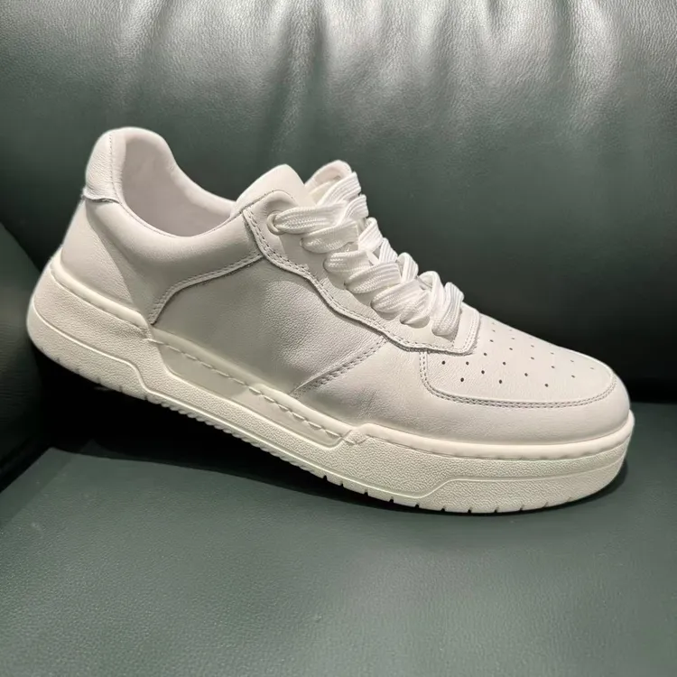 时尚运动休闲板鞋百搭真皮夏季潮流低帮男款白色潮鞋0002轻便