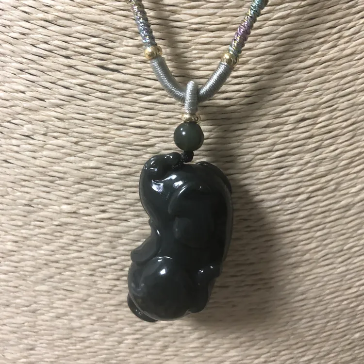 新品忒惠新疆和田玉吊坠沙枣青籽玉唐富贵马抖音基地质检手慢无